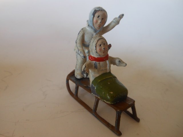 Britains Snow Babies on Sled VERY RARE (1 of 1)