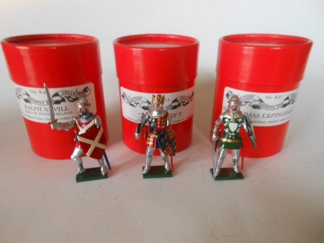 Tradition Knights K10, K23 and K27: K10 Ralph Nevill, K23 King Henry V, and K27 Sir Thomas Erpingham. 3 cylinder boxes. Condition excellent. Boxes excellent.
