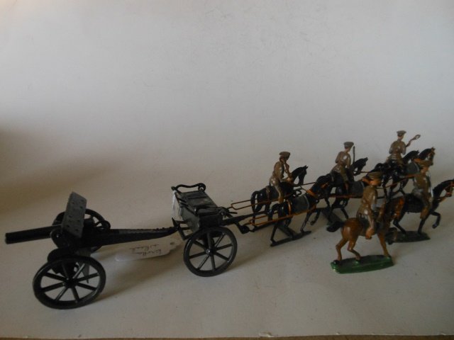 Heyde British World War I Gun Team: 8 pieces. Pre-War. Unboxed. Condition very good.