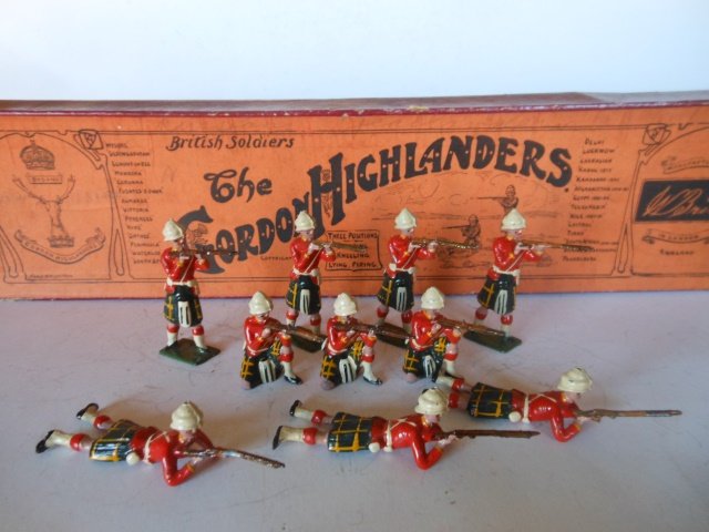 Britains set #157 Gordon Highlanders, Firing (1 of 1)