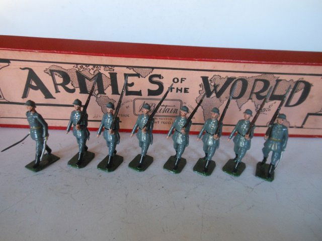 Britains set #432 German Infantry (1 of 1)