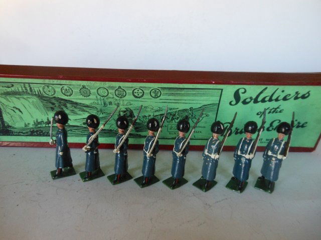 Britains set #312 Grenadier Guards (1 of 1)