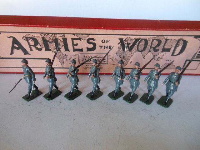 Britains set #432 German Infantry (1 of 1)