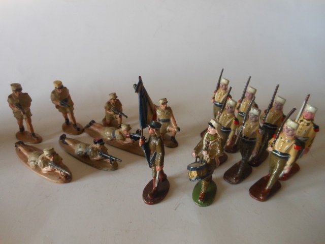 Quiralu-Frenchal: Foreign Legion. 17 pieces. Post War. Unboxed. Condition very good.