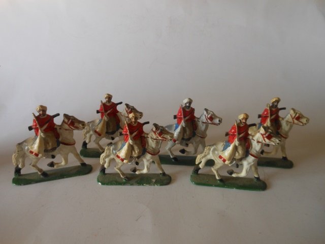 Quiralu Algerian Spahiis: RARE mounted Spahiis. 6 pieces. Post War. Unboxed. Condition excellent.