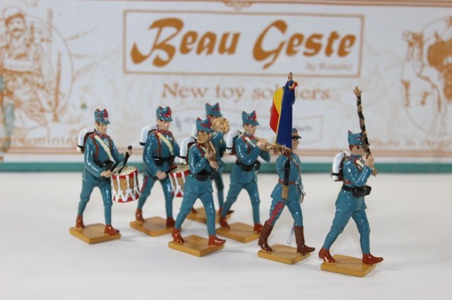 Beau Geste: #97 Romanian Military Band WWI Excellent Condition With Box 7 Pieces