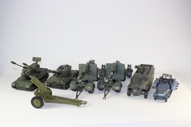 Dinky - Corgi Military Diecast: Leopard Tank, 7.5 cm Tank Destroyer, Semi Track Rocket Launcher, 88mm Gun x 2, 105 mm Gun Very Good Condition 7 Pieces