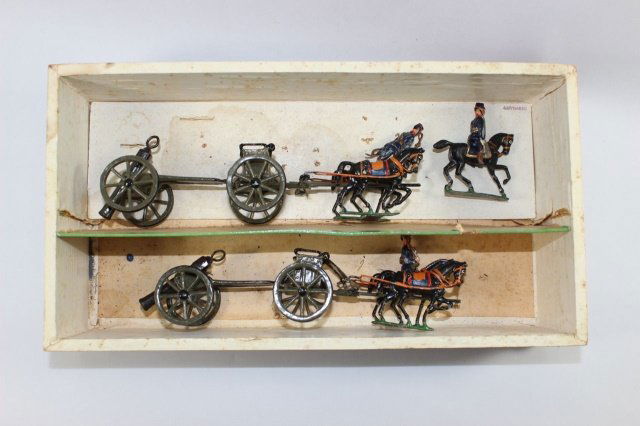 Heyde French Army Caisson/Cannons (1 of 1)