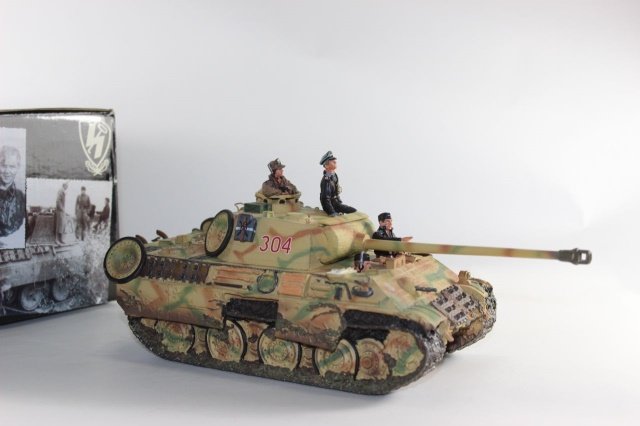 King And Country WWII Armour: WS072 Normandy Panther Excellent Condition With Box 6 Pieces