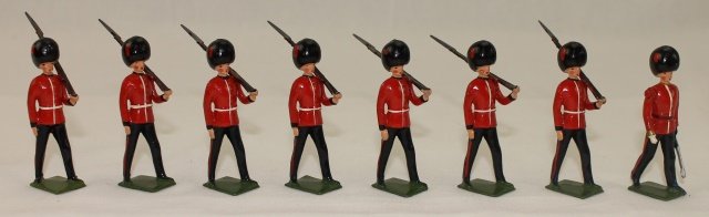 Britains Ltd. Set #1515 Coldstream Guards Slope (1 of 1)