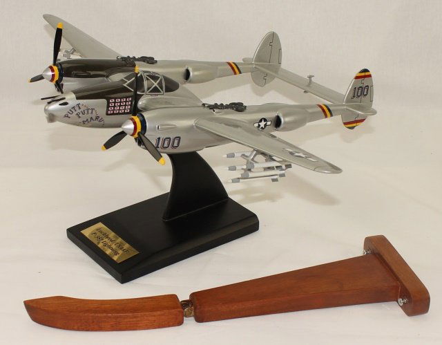 Toys & Model Corps Model Airplane P-38 Lightning (1 of 1)