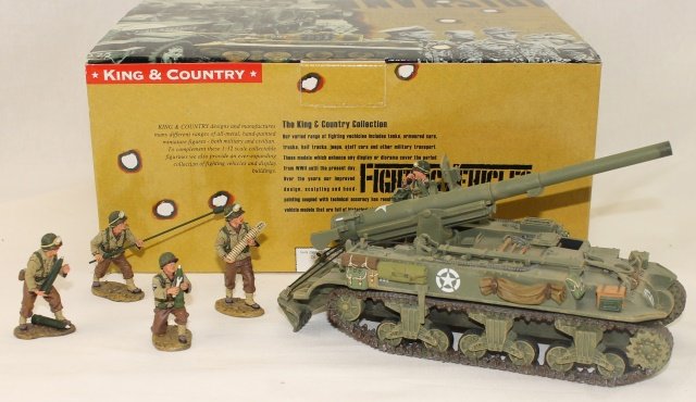 King and Country WWII DD78 M-12 155mm Gun: Set #DD78 US M-12 Self Propelled 155mm Gun with Crew. Condition Excellent. Box. 6 Pieces