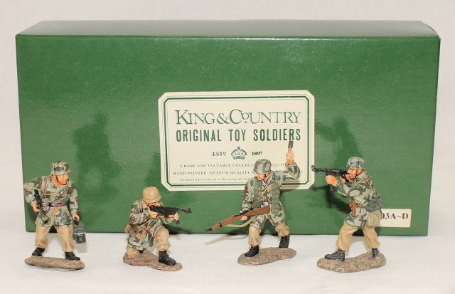 King and Country WWII FJ03 Fighting Support (1 of 1)