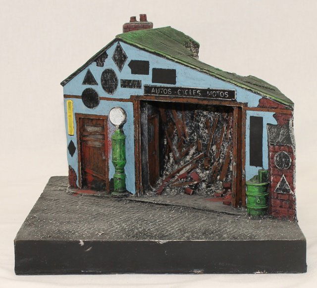 King and Country NV03 WWII French Garage (1 of 1)