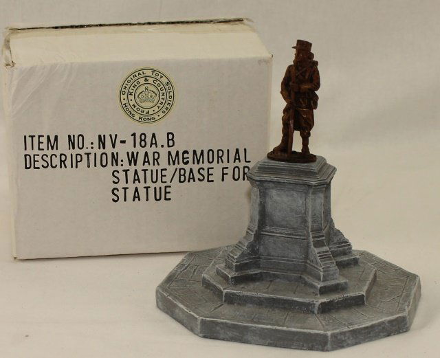 King and Country WWII NV18 War Memorial (1 of 1)