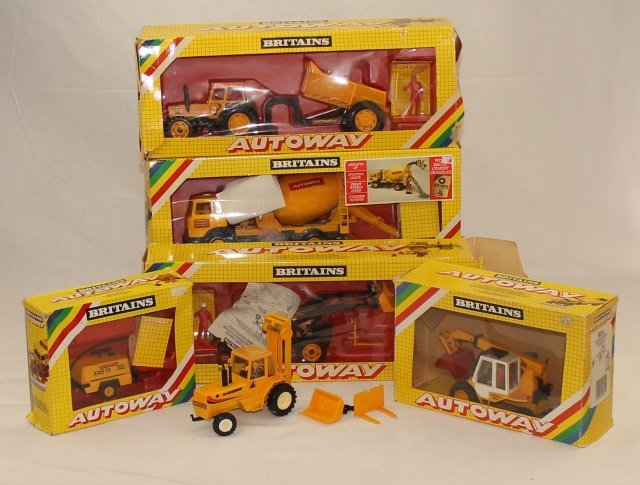 Britains Roadway Series circa 1983: 6 sets including 9816 Cement Truck, 9814 Digger Tractor, 9513 Forklift, 9840 Compressor, 9882 Tractor with Digger and 9881 Tractor with Rear Dumper, condition excellent in 5 boxes good to tattered