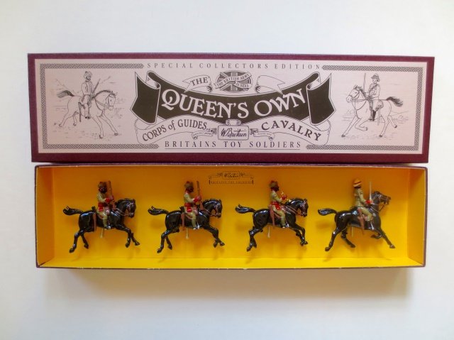 Britains set #8835 The Queen's Own (1 of 1)