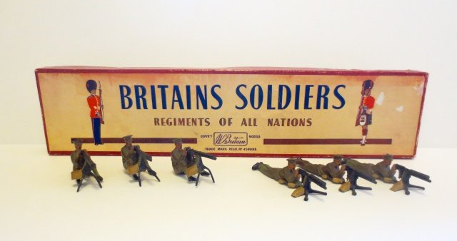 Britains set #1318 British Machine Gunners (1 of 1)