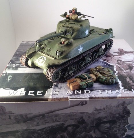 King & Country DD93 Classic Sherman Tank: 6 pieces Condition Excellent Box Very Good