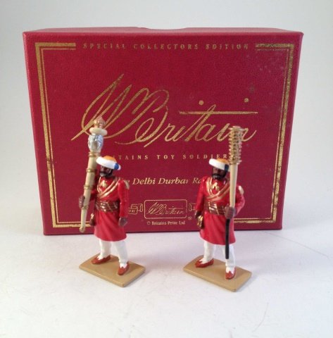Wm Britain Set00132 Mace Bearers: 2 pieces Condition Excellent Box Excellent
