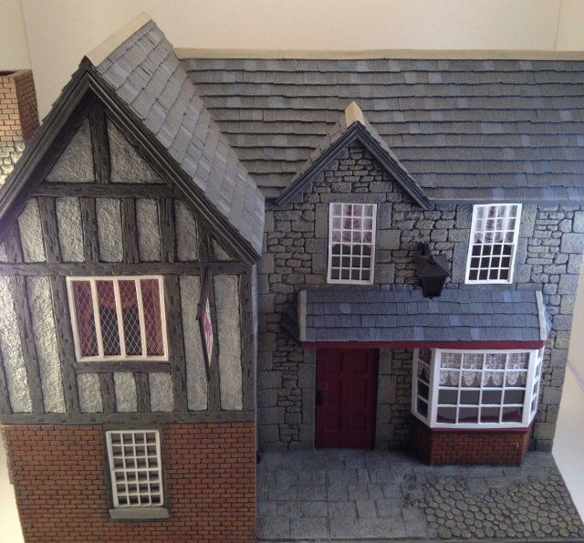 Wm Britain 61009 Red Lion Inn & Pub (1 of 1)