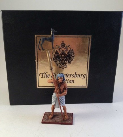 Aero Art 3562 Egyptian Priest with Standard (1 of 1)