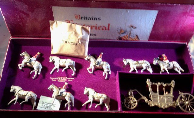 Britains 9401 Majesty's State Coach (1 of 1)