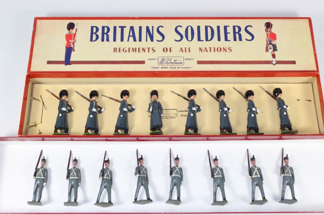 Britains Set #266 and #312 West Point Cadets (1 of 1)