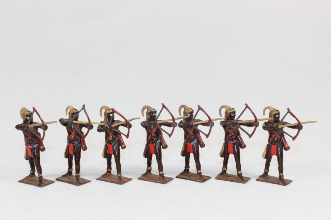 Britains Set #202 Togoland Warriors: With Bows And Arrows Excellent No Box 7 Pieces