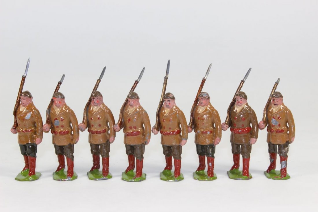 Britains Set #214 Royal Canadian Mounted Police: Winter Dress Pre War Very Good With Overall Wear No Box 8 Pieces