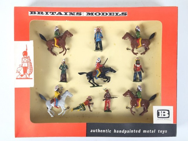 Britains Set #9389 Indians Mounted and Foot (1 of 1)