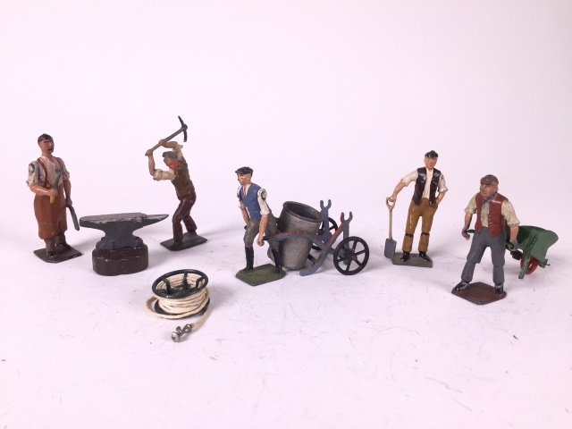 Britains Assorted Workmen (1 of 1)