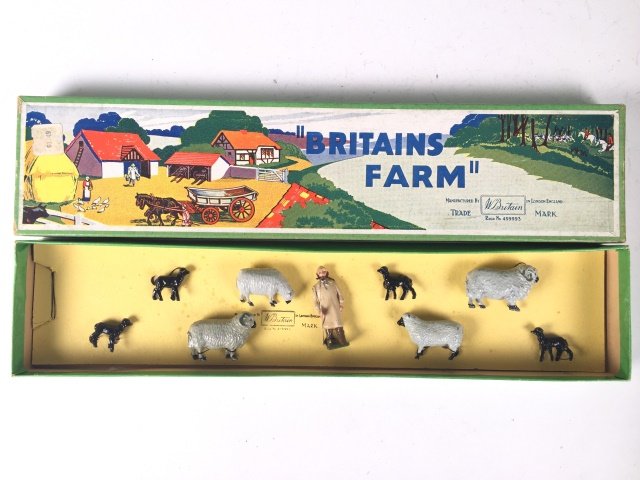 Britains Set #149F  Shepard and Sheep (1 of 1)