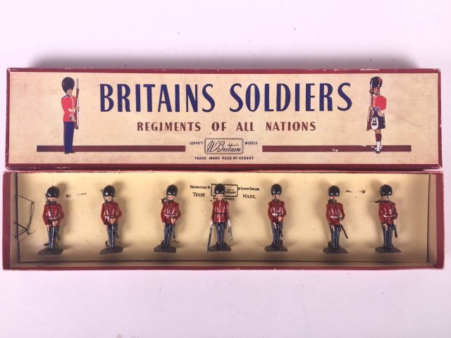 Britains Set #2078 Irish Guards (1 of 1)