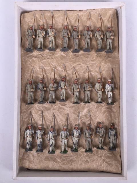 Heyde 50mm Sailors in White Marching at the Slope (1 of 2)