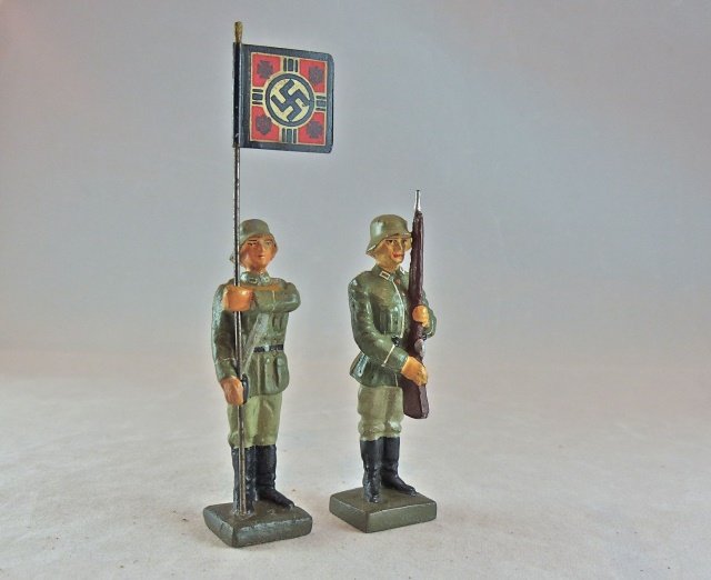 Lineol German Army Standard+Guard (1 of 1)