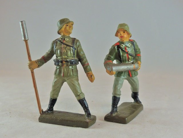 Lineol 2 German Artillery Ramrod+Cartridge (1 of 1)