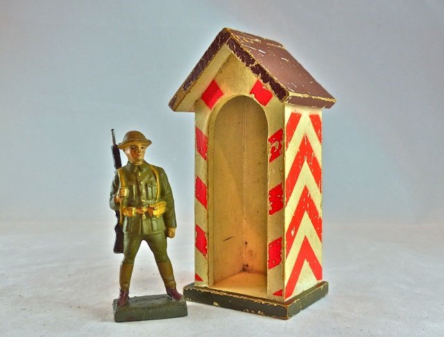 Lineol US Guard Shoulder Arms+Guard House (1 of 1)