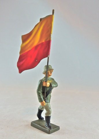 Lineol Rare National Flag Lippe NW Germany: Couple of minor little nicks to flag with excellent paint quality. Figure has just some light paint wear with an excellent face and paint quality. Flag made ONLY 1935 and is for the NW Rhein-Westphali