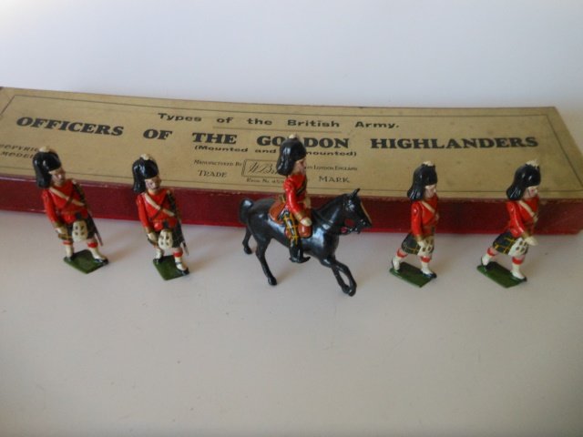 Britains from set #437 Officers (1 of 1)