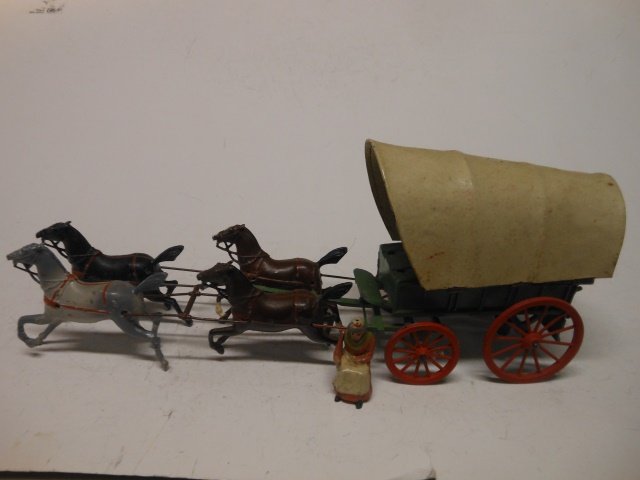 Britains from set #2034 Prairie Schooner: 6 pieces (no Pioneer) Unboxed. Post War. Condition very good.