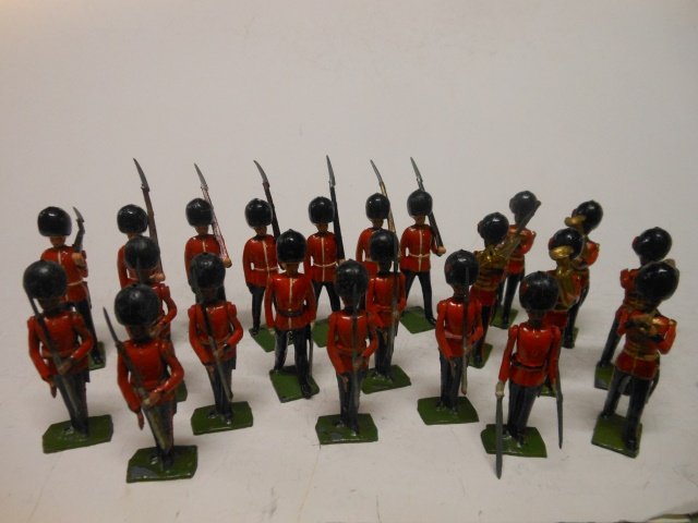 Britains assorted Guardsmen (1 of 1)