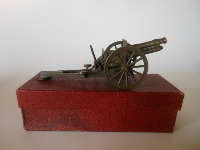 Warren Cannon: with original box. Pre-War. Condition excellent; box good (bottom of box split)