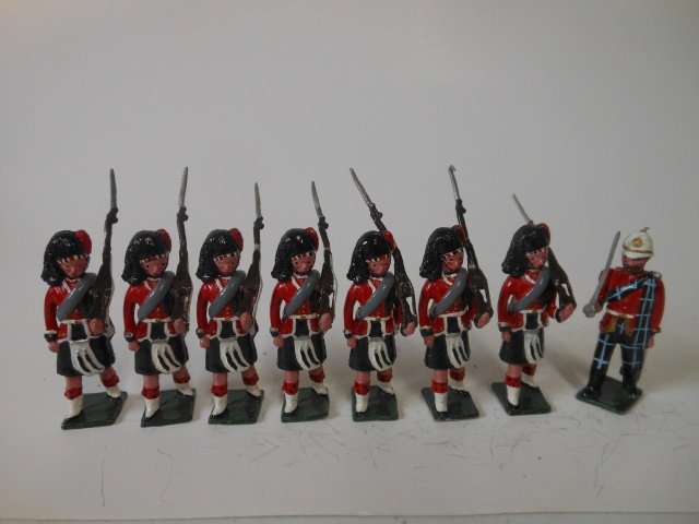 Nostalgia set #N229 Royal Scots of Canada: 8 pieces. Unboxed. Post War. Condition very good.