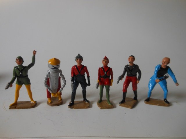 Britains Reproduction Buck Rodgers Set: 6 pieces. Unboxed. Post War. Condition excellent.
