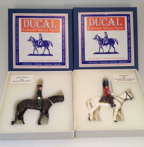 Ducal M-15 & M-28 Major & Colonel Irish Guards (1 of 1)