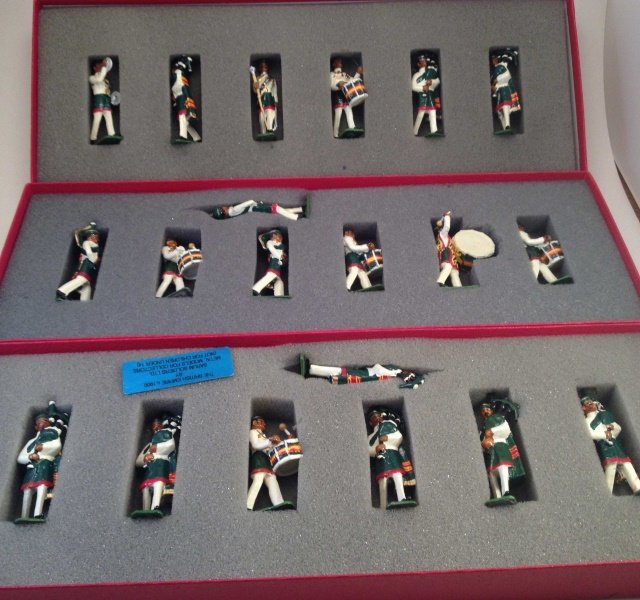 Sarum S-1, 2, 3 Malaysian Pipe Band: 20 Pieces Condition Excellent Boxes Good