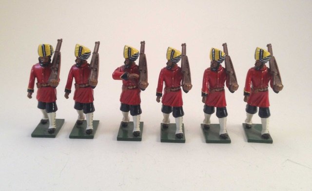 Soldiers Of The World IA-22 Escort To Nepal: 6 Pieces Condition Excellent No Box