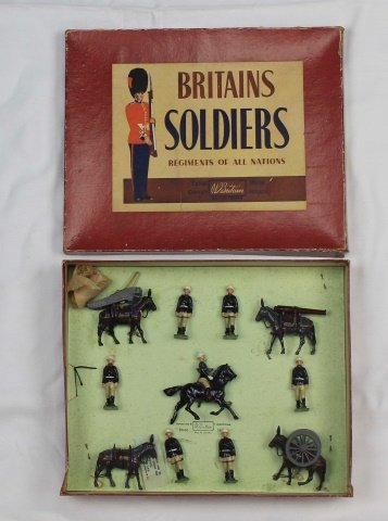 Britains Set #28 Mountain Gun Detachment: Mountain Gun of the Royal Artillery. Post War 1952-65. 11 pieces. Condition: figures mint tied-in-box, Box very good to excellent with split corner and edge wear. Some foxing to tie-card.