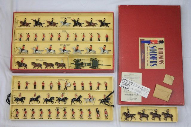 Britains Set #9407 Large British Army Display (1 of 10)